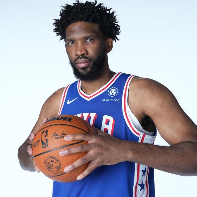 欧冠直播-恩比德再次缺阵 76人三节落后39分！正式开始俯冲？