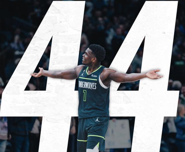 爱德华兹双隔扣爆砍44分 他才是狼队未来最大爆点