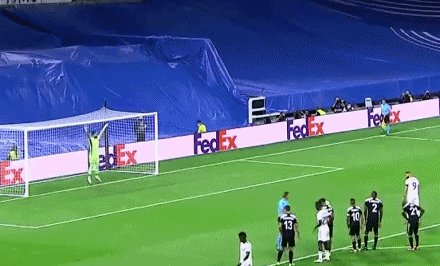 足球直播-【欧冠】超级大冷！皇马主场1比2被摩尔多瓦球会绝杀